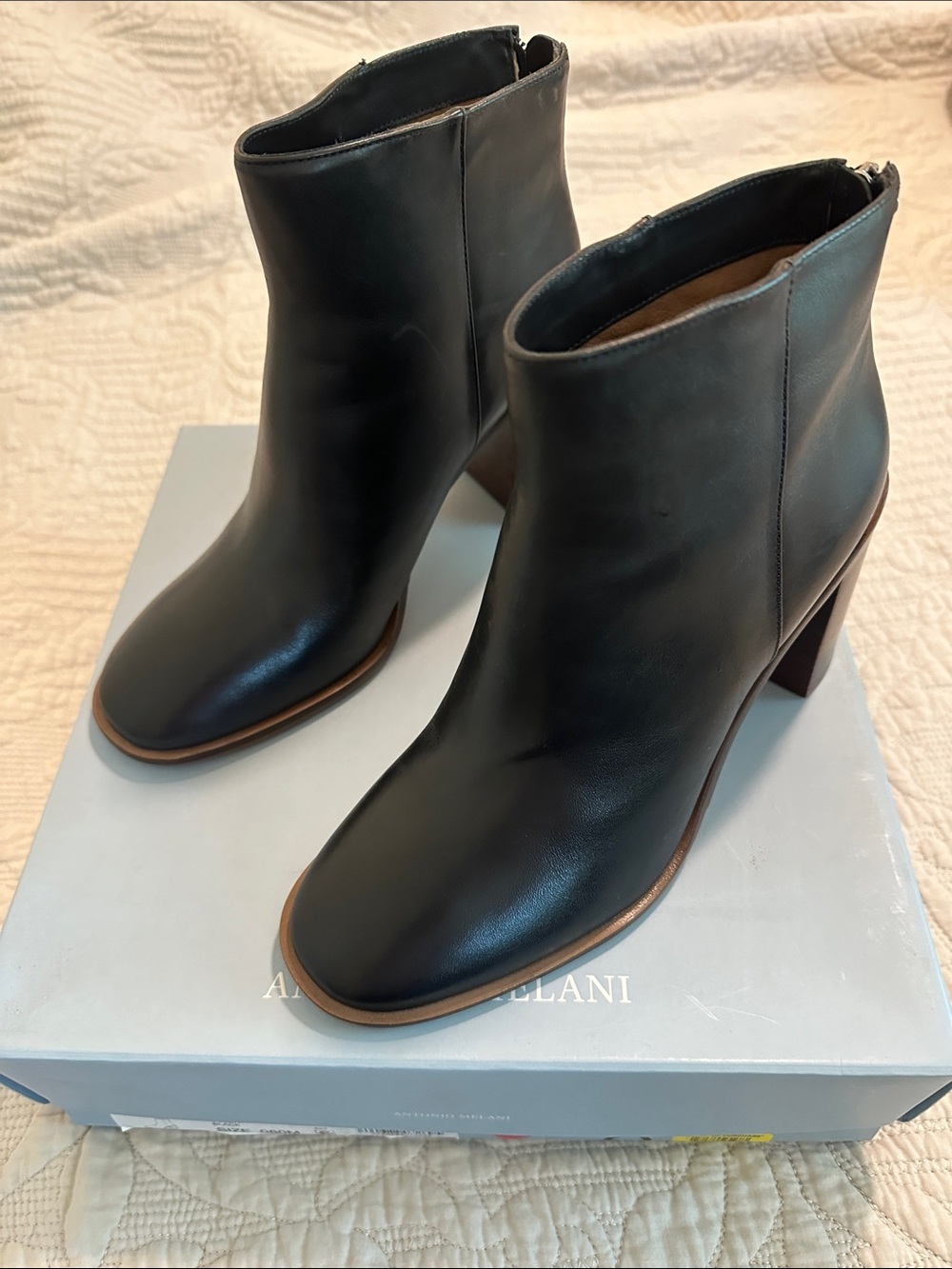 NWT ANTONIO MELANI Black Leather  Boots  Size 8